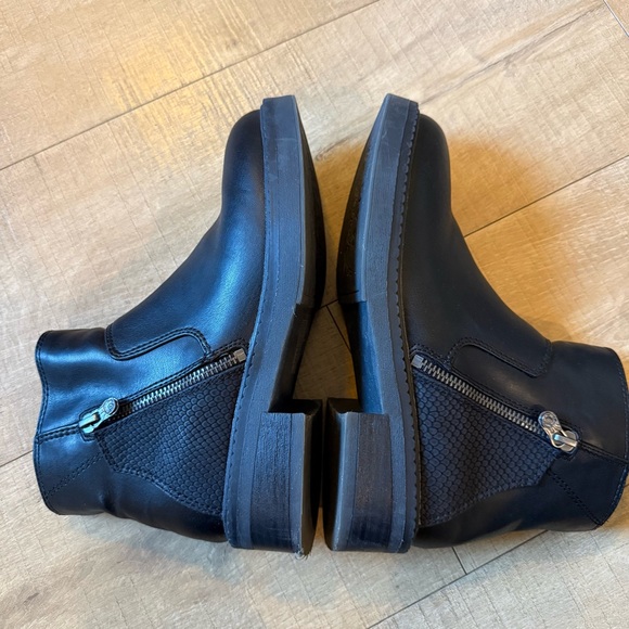 Blowfish Malibu Vienna boot vegan zipper stacked heel black size 8 - Picture 12 of 15